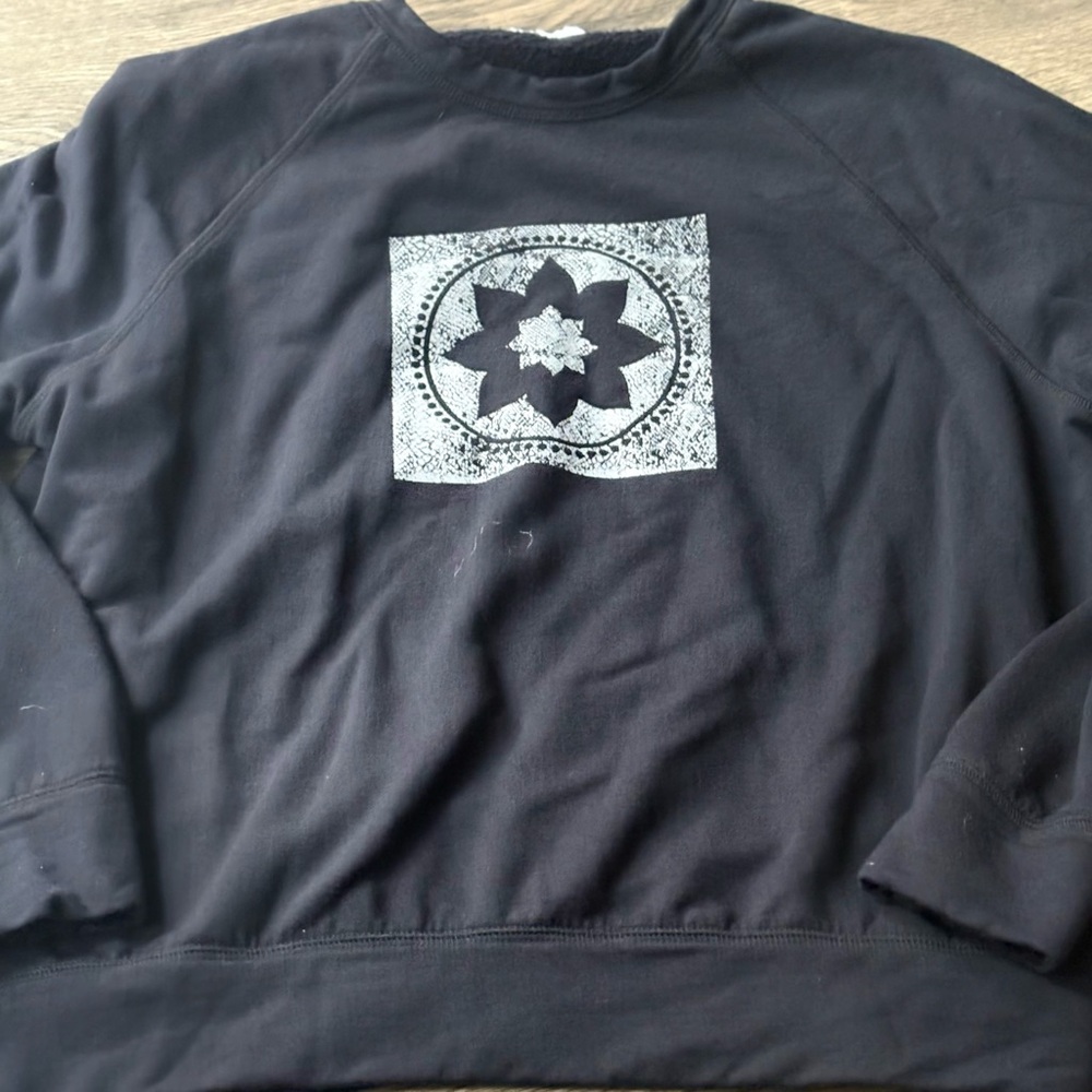 TAVI Crewneck Sweatshirt